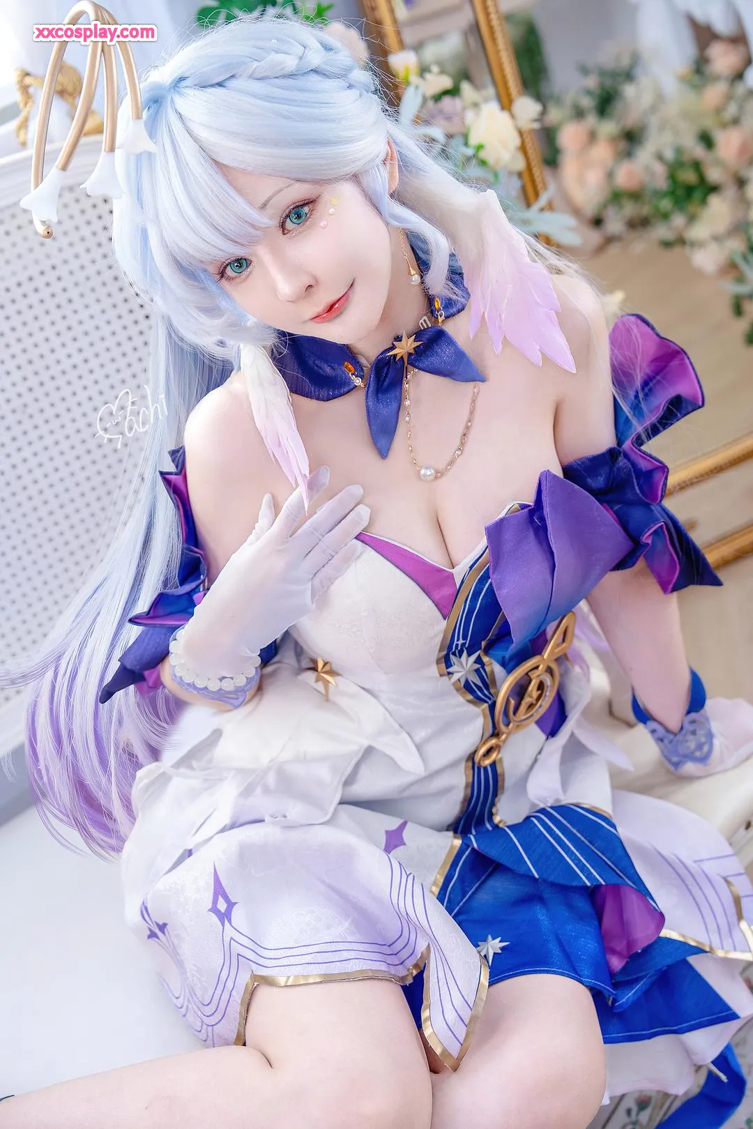 Machi馬吉 trong vai Robin - Cosplay Honkai: Star Rail